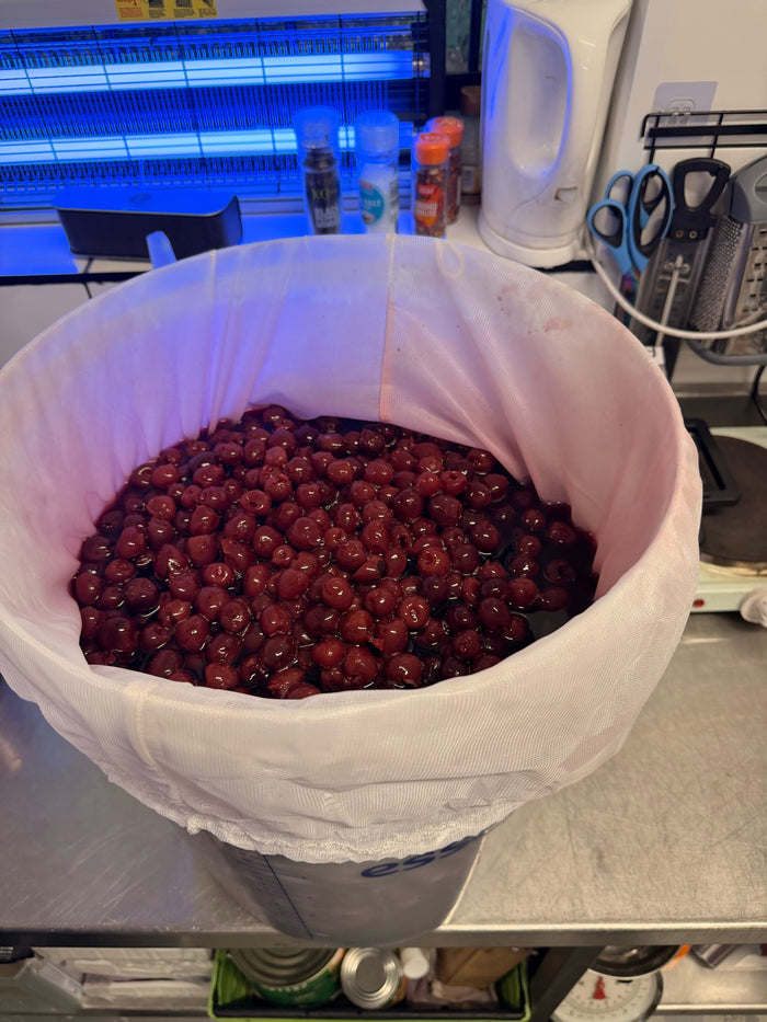 Real fruit, by the kilo