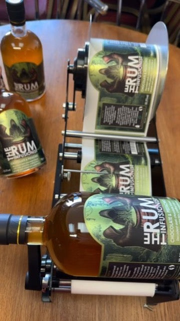 Chocolate & Pistachio Infused Rum – 32.3% ABV | The Rum Infusionist