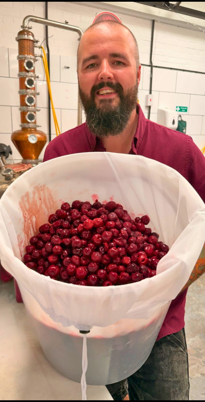 Whole fruit, by the kilo